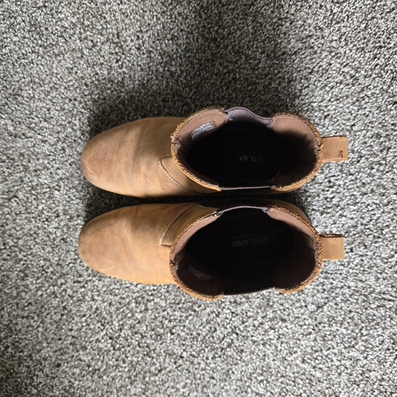 Women's Eastland Ida Chelsea Boot - Picture 4 of 6